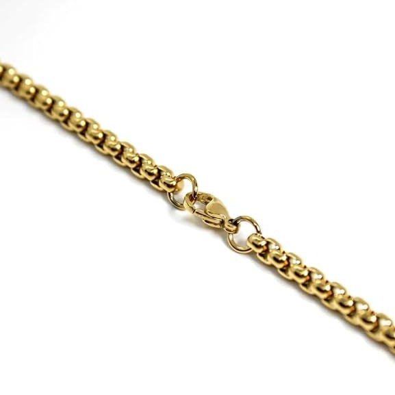 Close-up of Om Pendant Plain Design gold necklace showing polished finish